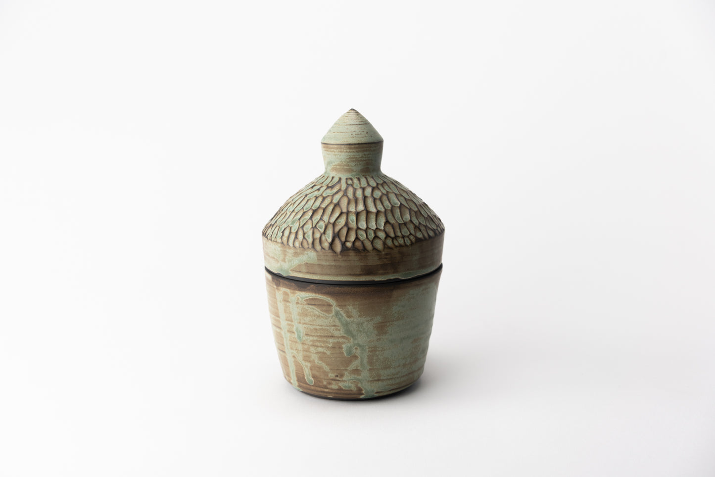 Lidded Jar with Knob