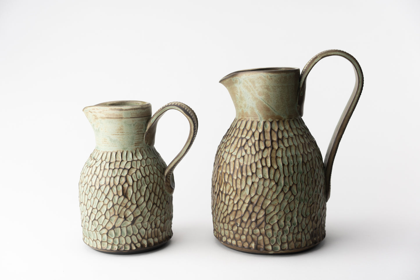 Medium Sturdy Girl Pitcher