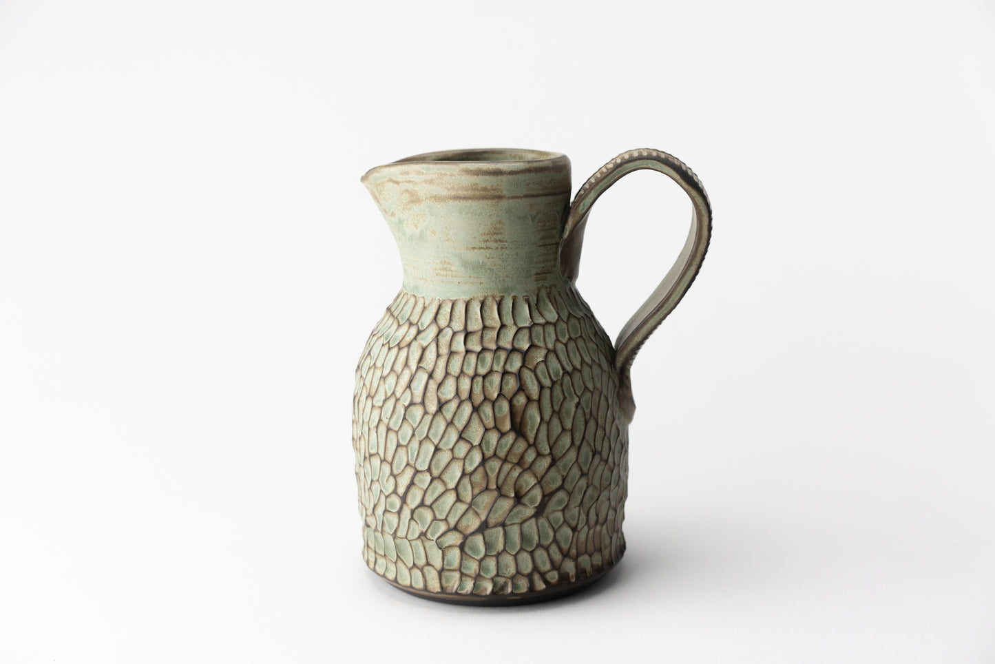 Medium Sturdy Girl Pitcher